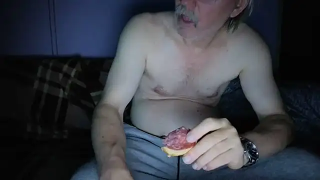 loverboyxxx69 online show from December 22, 2025, 8:50 pm