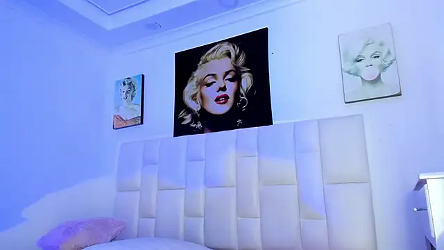 Snapshot of Antonella_Fontanna chatting on January 19, 2025, 3:18 am Antonella Fontanna online show from January 19, 2025, 3:18 am