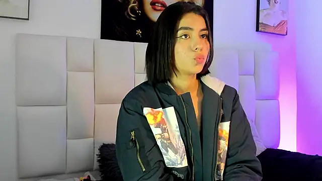 Snapshot of Antonella_Fontanna chatting on February 23, 2025, 8:17 am Antonella Fontanna online show from February 23, 2025, 8:17 am