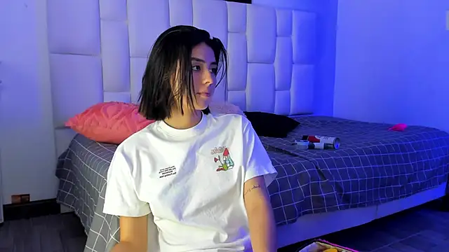 Snapshot of Antonella_Fontanna chatting on March 11, 2025, 4:21 am Antonella Fontanna online show from March 11, 2025, 4:21 am