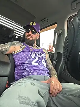 Beardedtattood online show from October 27, 2025, 2:32 pm