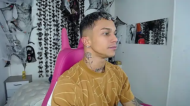 Leonard Price online show from November 9, 2025, 3:38 am