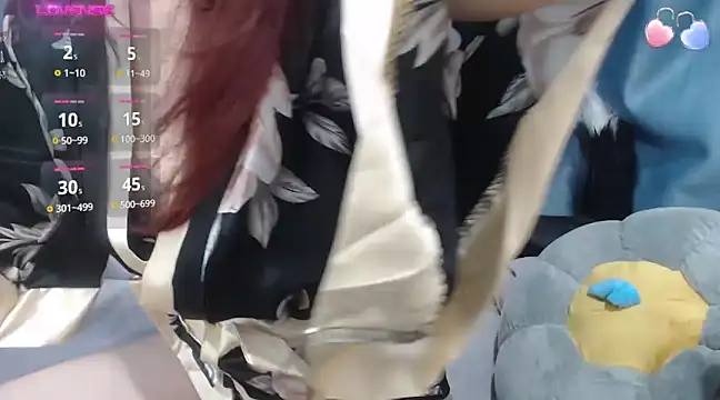 Hikaro-chan online show from January 5, 2025, 4:14 am