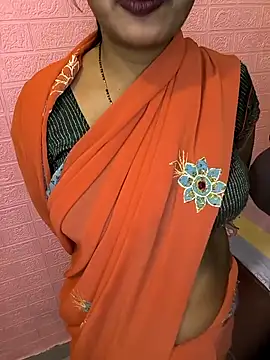 Snapshot of Indian_Lust_Couple chatting on November 15, 2025, 5:09 pm Indian Lust Couple online show from November 15, 2025, 5:09 pm