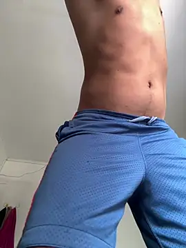 Snapshot of Elcangri-15 chatting on May 12, 2026, 12:35 pm Elcangri-15 online show from May 12, 2026, 12:35 pm