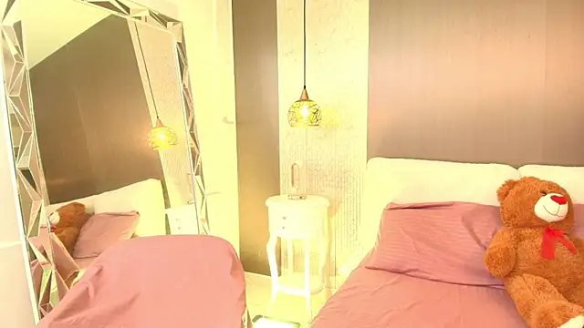 DannaDooll99 online show from September 26, 2025, 12:20 pm