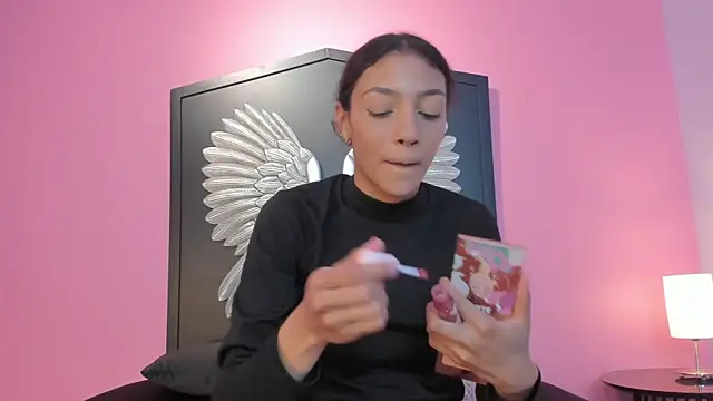 lupeebony online show from January 9, 2026, 7:59 pm