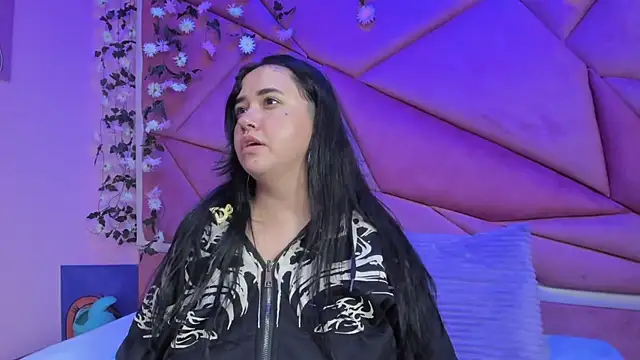 Victoria Rossy online show from November 29, 2025, 8:34 pm