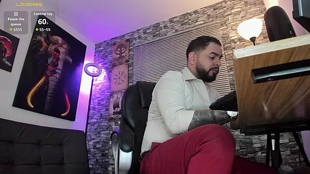 Snapshot of Ethan_Castellano chatting on April 17, 2026, 9:51 pm Ethan Castellano online show from April 17, 2026, 9:51 pm