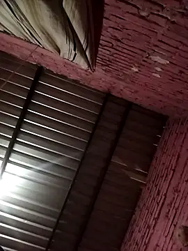 luilly fany online show from March 7, 2025, 6:46 am