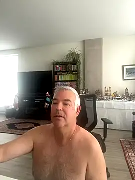 Snapshot of aarosteev2 chatting on December 1, 2025, 3:28 pm aarosteev2 online show from December 1, 2025, 3:28 pm