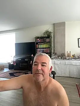 Snapshot of aarosteev2 chatting on December 5, 2025, 2:47 pm aarosteev2 online show from December 5, 2025, 2:47 pm