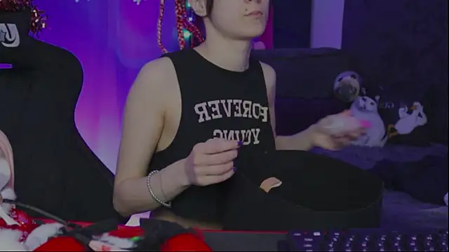 Kathleen Meow online show from January 3, 2025, 12:52 pm