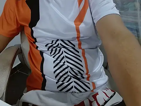 Snapshot of goten-770 chatting on November 9, 2025, 12:20 am goten-770 online show from November 9, 2025, 12:20 am