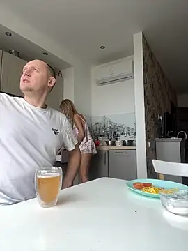 DonorDi online show from February 12, 2026, 9:15 am