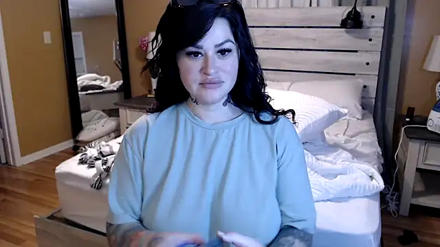 Snapshot of TexasTattooedHouseWife chatting on March 3, 2025, 2:37 pm TexasTattooedHouseWife online show from March 3, 2025, 2:37 pm