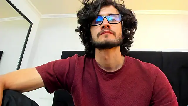 Loggan donnelly online show from February 25, 2025, 12:36 am