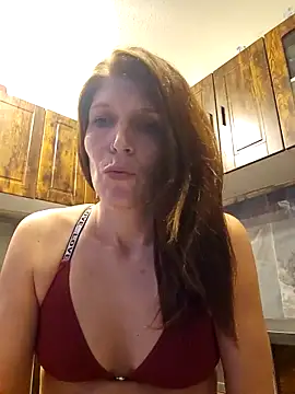 Lenchen  online show from March 5, 2026, 8:38 pm