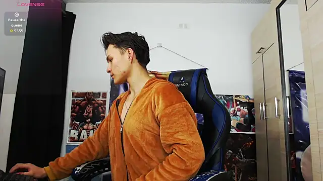 sr jaeger online show from April 15, 2026, 11:50 am