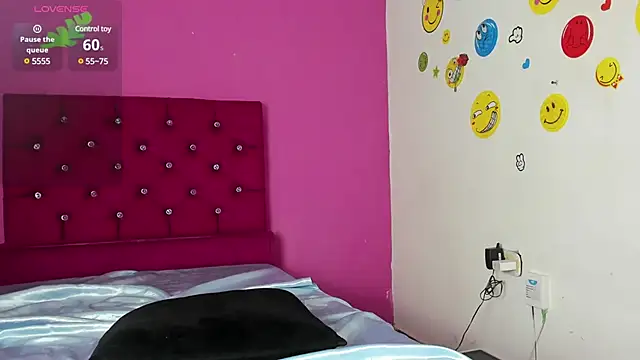 tiffany Bitch online show from January 31, 2025, 8:33 pm