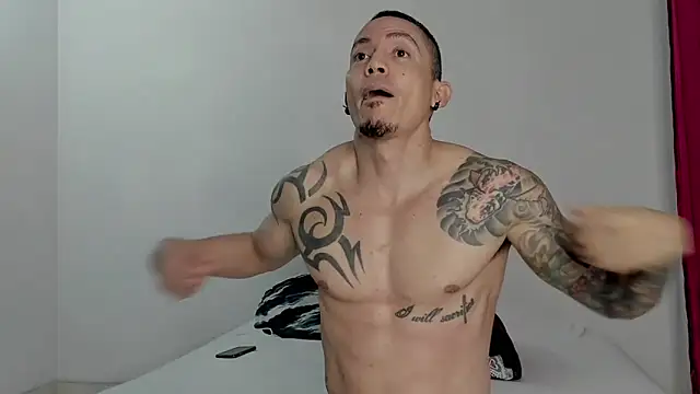 Snapshot of Alex_motta chatting on January 9, 2025, 8:24 am Alex motta online show from January 9, 2025, 8:24 am