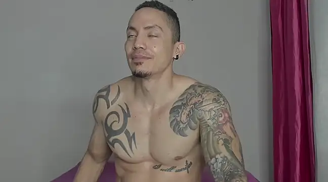 Snapshot of Alex_motta chatting on January 12, 2025, 7:32 am Alex motta online show from January 12, 2025, 7:32 am