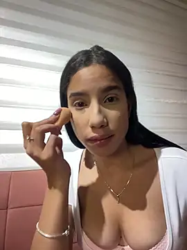 Snapshot of Praga_Pink chatting on May 5, 2026, 2:08 am Praga Pink online show from May 5, 2026, 2:08 am