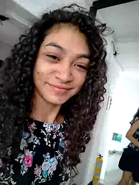 Snapshot of Aurora_ath chatting on July 4, 2026, 6:25 pm Aurora ath online show from July 4, 2026, 6:25 pm