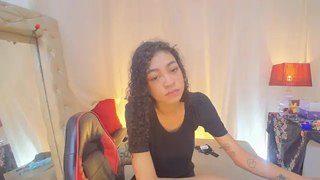 Snapshot of Aurora_ath chatting on July 11, 2026, 8:44 pm Aurora ath online show from July 11, 2026, 8:44 pm