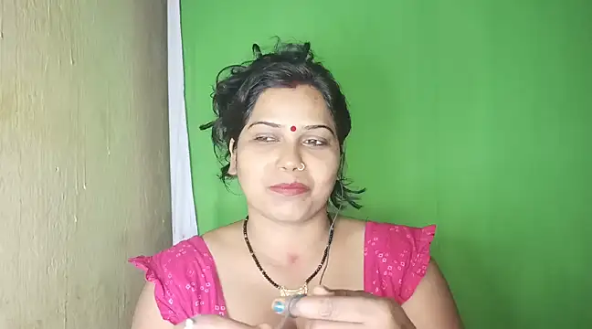 mamoni91 online show from February 3, 2025, 5:35 pm