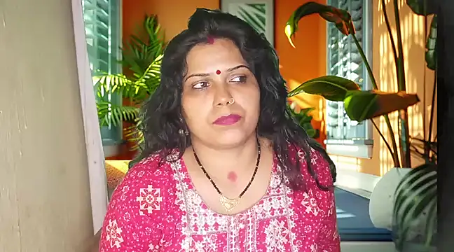 mamoni91 online show from February 14, 2025, 5:25 pm