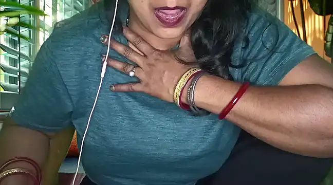 mamoni91 online show from March 21, 2025, 2:50 am