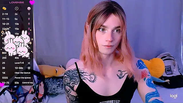 Snapshot of Alice_Hells chatting on July 17, 2026, 6:31 am Alice Hells online show from July 17, 2026, 6:31 am