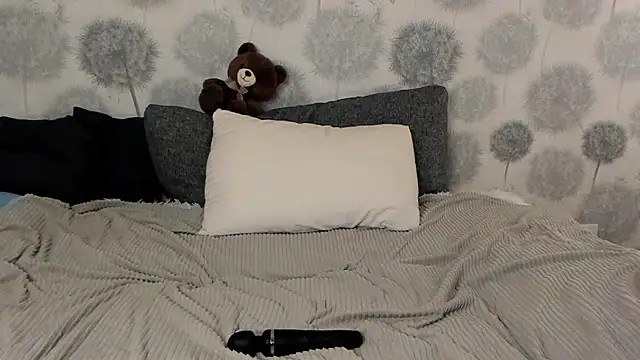 Snapshot of EngelFugler chatting on January 23, 2025, 3:01 pm EngelFugler online show from January 23, 2025, 3:01 pm