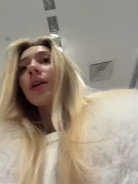 Snapshot of Lia__Love chatting on January 9, 2026, 1:14 pm Lia Love online show from January 9, 2026, 1:14 pm