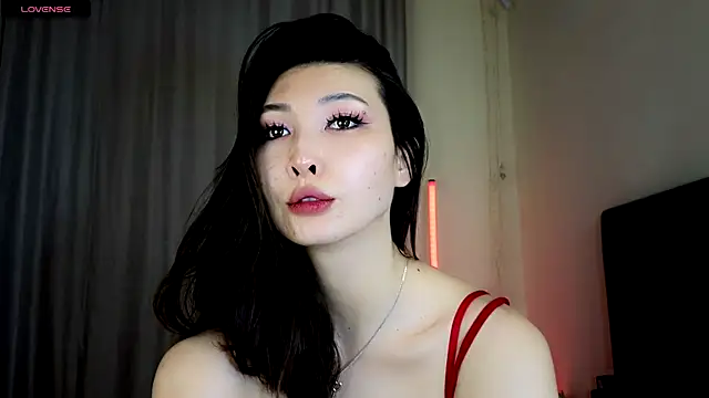 honey yani online show from May 17, 2026, 11:23 pm