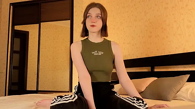 Sweet Paradox online show from November 29, 2025, 12:13 am