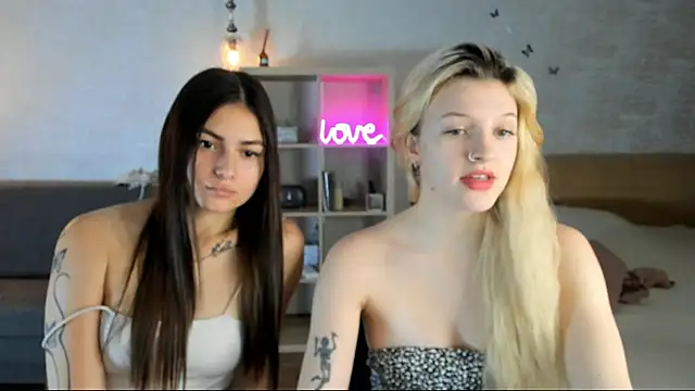 Snapshot of ShySonya chatting on December 9, 2024, 2:17 pm ShySonya online show from December 9, 2024, 2:17 pm