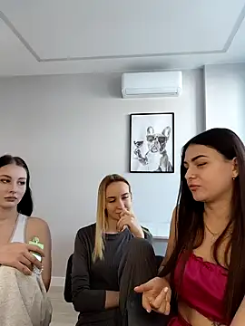 Snapshot of ShySonya chatting on November 8, 2025, 11:21 am ShySonya online show from November 8, 2025, 11:21 am