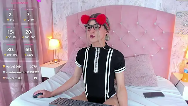 blaiine colfer online show from March 2, 2025, 7:43 am