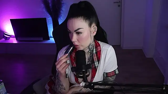 PalinaPr online show from February 17, 2025, 11:31 pm