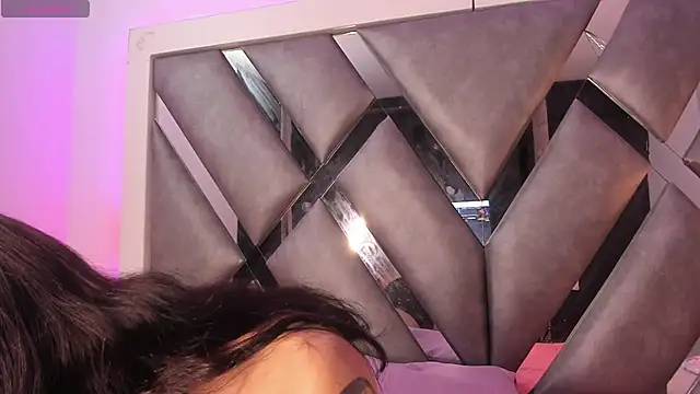 Snapshot of Mis__lola chatting on February 19, 2025, 7:16 pm Mis lola online show from February 19, 2025, 7:16 pm