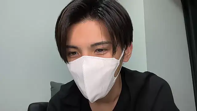 Snapshot of Lio_kun chatting on December 17, 2024, 1:05 pm Lio kun online show from December 17, 2024, 1:05 pm