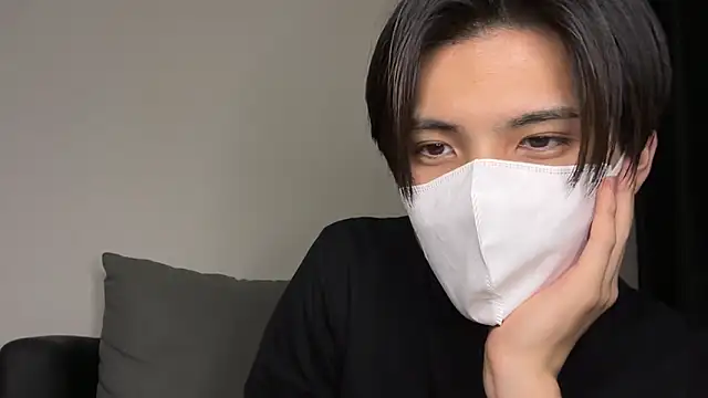 Snapshot of Lio_kun chatting on January 2, 2025, 12:13 pm Lio kun online show from January 2, 2025, 12:13 pm