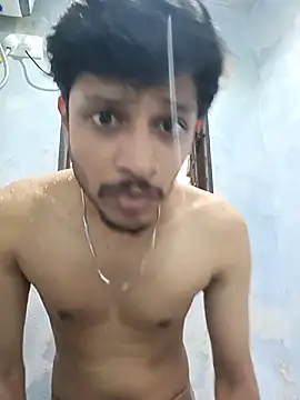 skinnyyyyyyyyy online show from December 4, 2025, 4:33 am