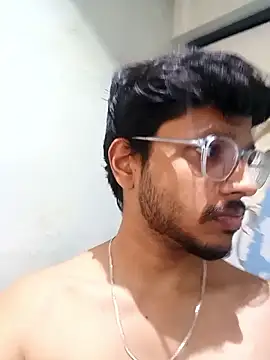 Snapshot of skinnyyyyyyyyy chatting on May 10, 2026, 5:45 am skinnyyyyyyyyy online show from May 10, 2026, 5:45 am