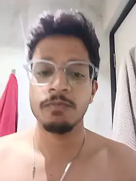 Snapshot of skinnyyyyyyyyy chatting on June 3, 2026, 4:26 am skinnyyyyyyyyy online show from June 3, 2026, 4:26 am