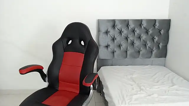 Snapshot of nicol_jc chatting on December 19, 2024, 3:41 pm nicol jc online show from December 19, 2024, 3:41 pm