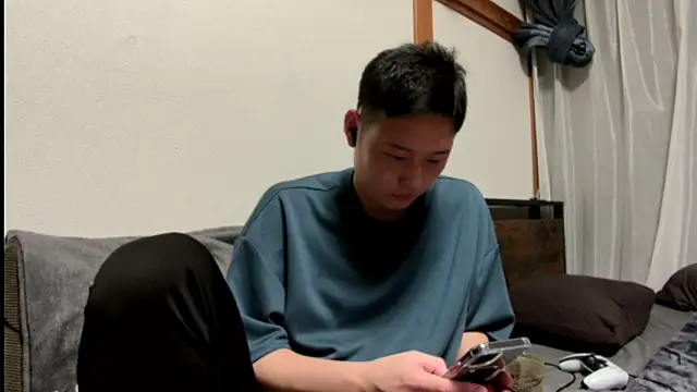 Snapshot of tuki_fu chatting on January 28, 2025, 12:11 pm tuki fu online show from January 28, 2025, 12:11 pm