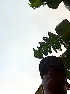 Snapshot of tayson_ chatting on January 13, 2025, 11:52 am tayson online show from January 13, 2025, 11:52 am